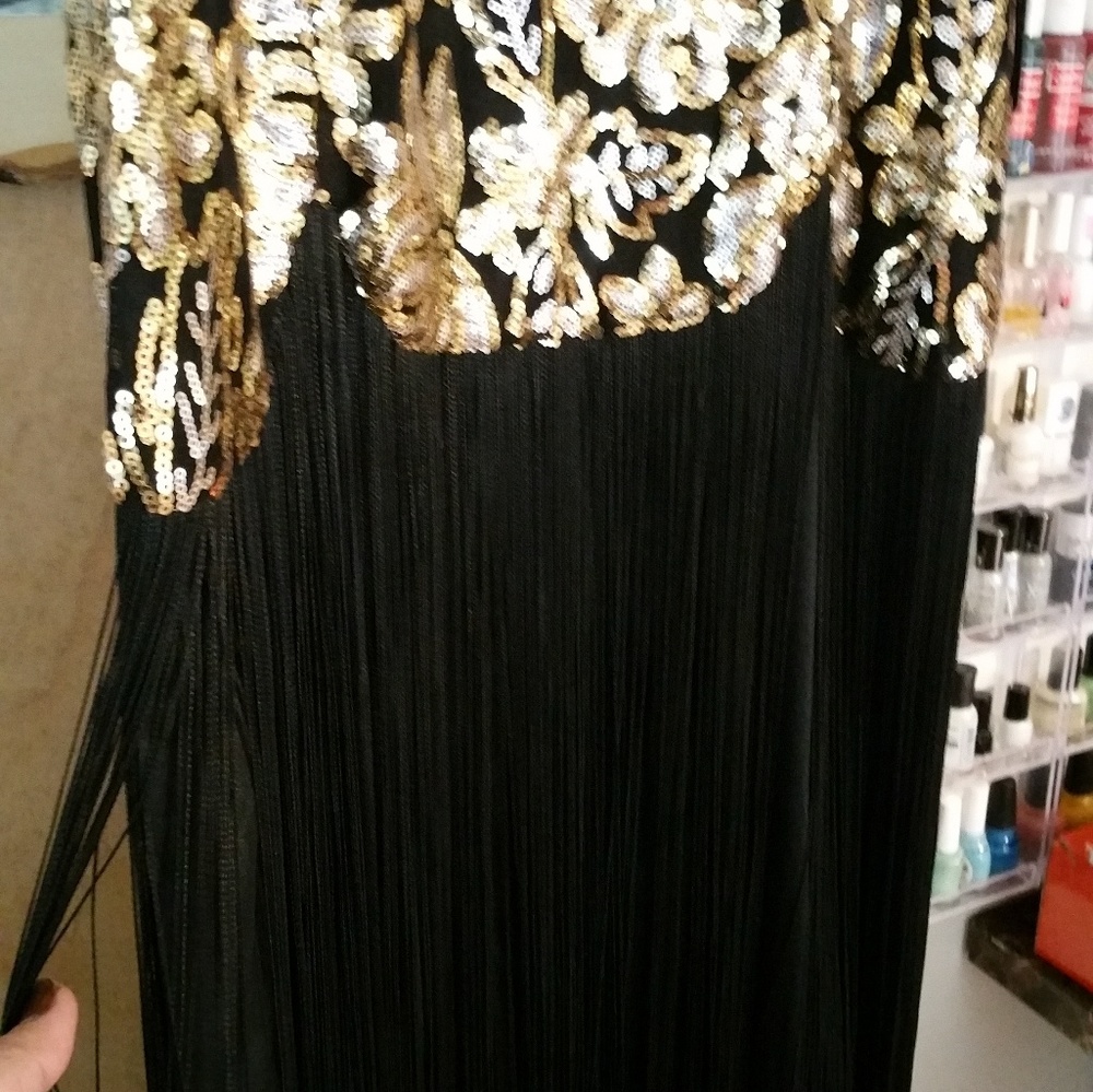 Dress - Picture 2 of 3